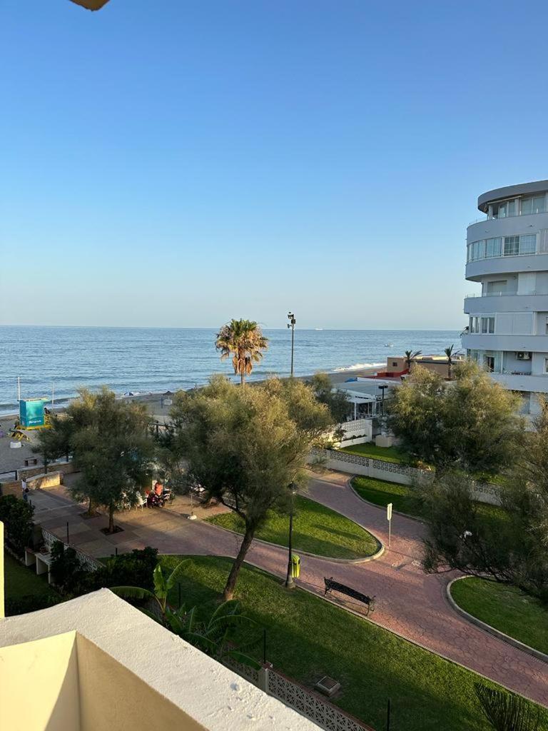 121- Beachfront With Views, Apartment Fuengirola